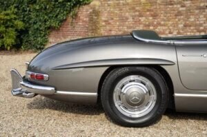 Wheels of the Merc 300Sl