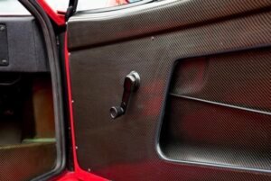 F40 Window Handle