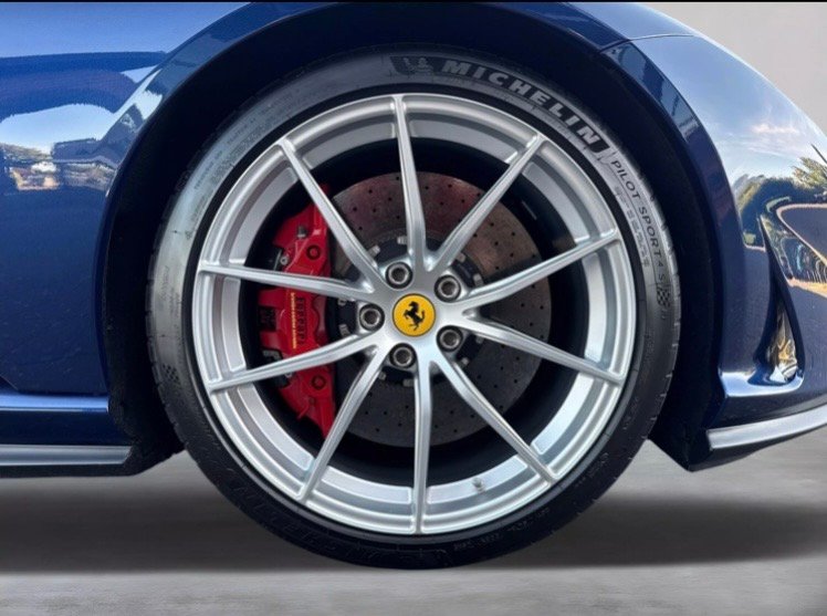 Ferrari 812 GTS